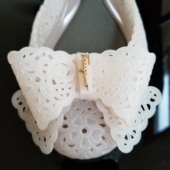 ❌SOLD FERRAGAMO Nilly Jelly Flats - Picture 3 of 8